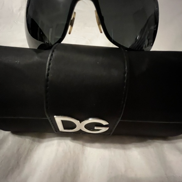 Authentic Dolce & Gabbana Sunglasses - Picture 2 of 6